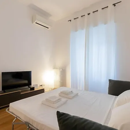 Appartement Trilocale Con Aria Condizionata E Parcheggio Privato Fronte Milaan